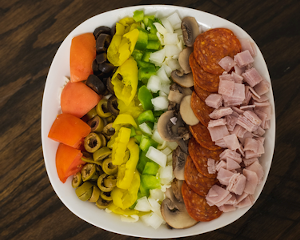 Creno's Pizza Company - Chef Salad