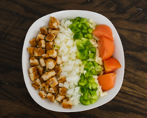 Creno's Pizza Company - Grilled Chicken Salad